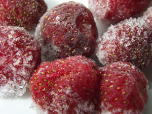 Как заморозить ягоды на зиму?