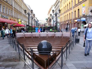 Скульптуры Санкт-Петербурга: улица Малая Садовая