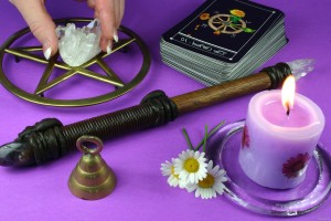 Как выбрать хорошего мага, астролога и экстрасенса