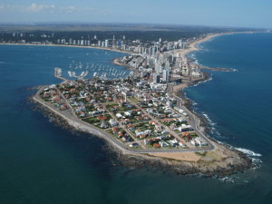 Где искать недвижимость в Уругвае?
