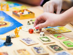 Где найти полезные и качественные настольные игры для детей?