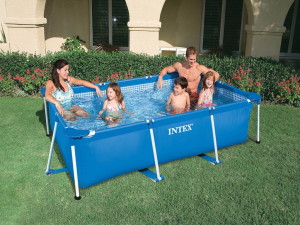 Спасение в жаркий летний день - надувной бассейн