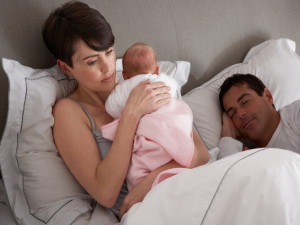 Беспокойный сон у новорожденного: устраняем проблему