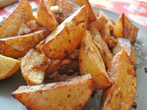 Как правильно жарить картофель