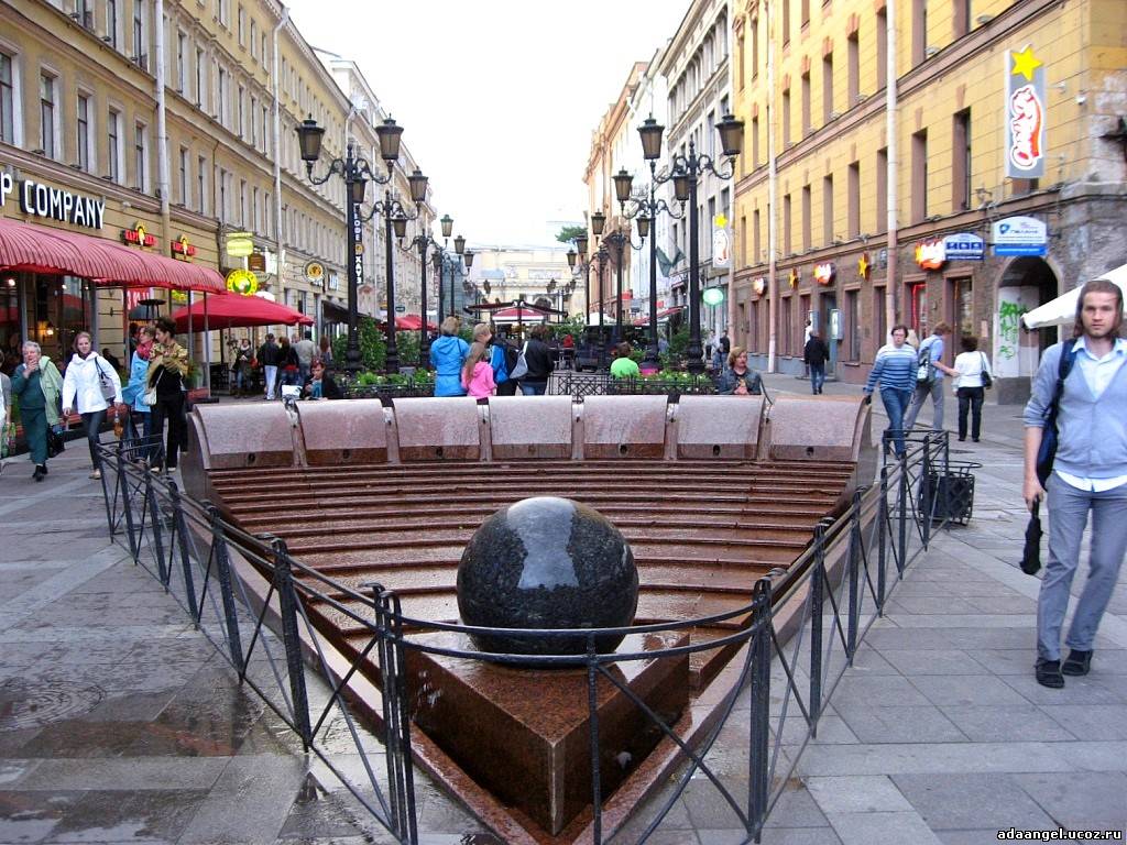 Скульптуры Санкт-Петербурга: улица Малая Садовая